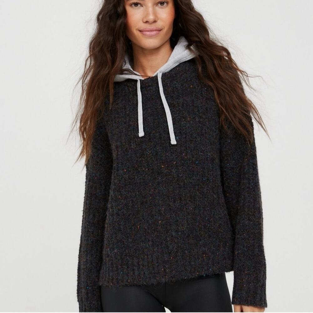Aerie Offline NWT Hooded Sweater- Beautiful textile and color Size Medium